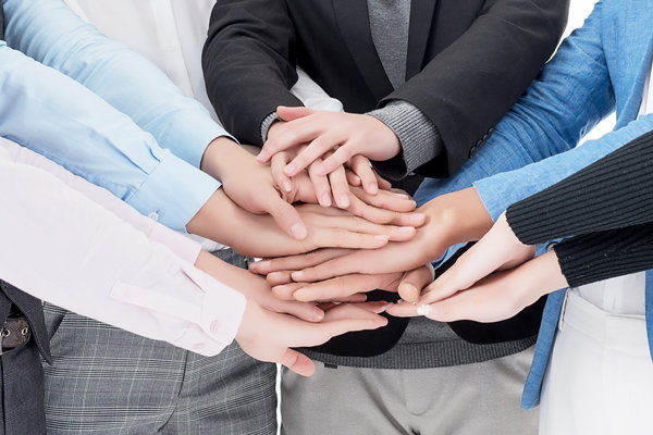 變革中的企業(yè)如何對(duì)待持不同態(tài)度的人？