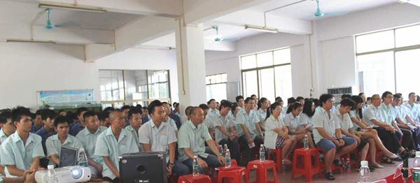 熱烈祝賀2015年8月份佛山興順精密模具有限公司管理升級誓師大會順利召開！