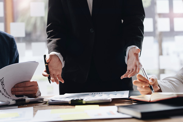 年度經(jīng)營(yíng)計(jì)劃與戰(zhàn)略規(guī)劃：相輔相成，共同發(fā)展