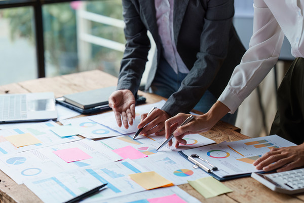 品牌重塑：實現從無到有，打造獨特形象！