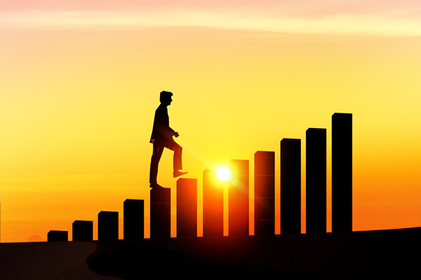 年度轉(zhuǎn)型升級計劃：轉(zhuǎn)型升級，提質(zhì)增效