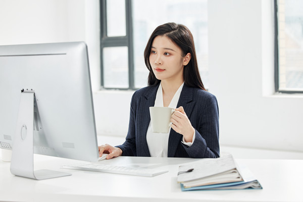 高管薪酬激勵(lì)：吸引和留住人才，推動企業(yè)持續(xù)發(fā)展