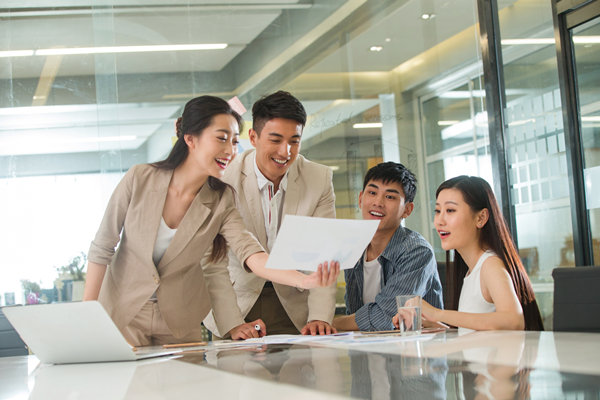 薪酬與績(jī)效掛鉤：激勵(lì)員工，提高工作表現(xiàn)