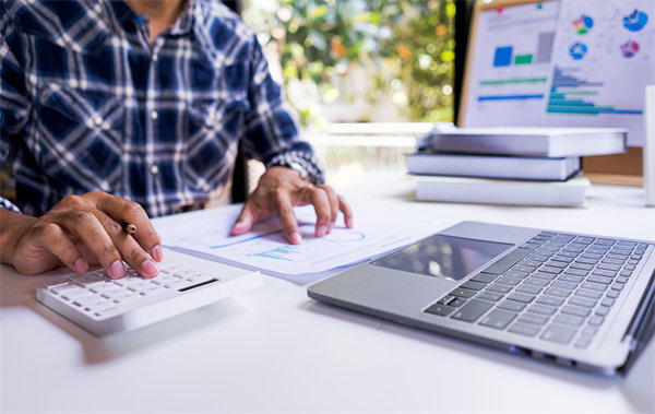 創(chuàng)新企業(yè)預(yù)算管理模式，優(yōu)化資源配置與決策流程