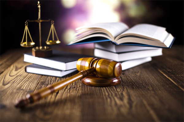 結(jié)合實際，談?wù)勂髽I(yè)在戰(zhàn)略薪酬設(shè)計時要注意哪些問題？