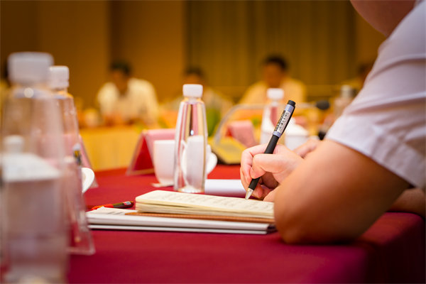 如何科學制定年度經(jīng)營計劃以應對市場不確定性？