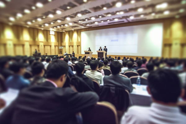 面對(duì)人才流失，企業(yè)應(yīng)采取哪些策略留住關(guān)鍵員工？