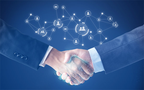 面對(duì)團(tuán)隊(duì)多樣性，如何制定個(gè)性化的績(jī)效提升計(jì)劃？