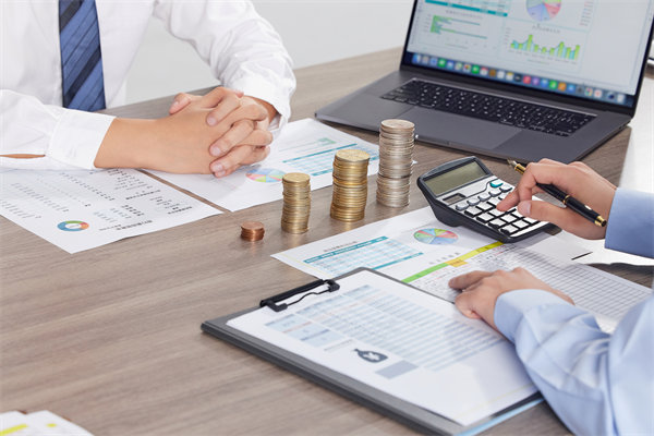 企業(yè)管理固化提升空間有限，如何進(jìn)行商業(yè)重組突圍？