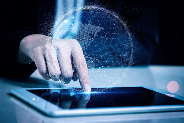 智能制造系統(tǒng)中，如何有效集成并管理多種自動化設(shè)備？