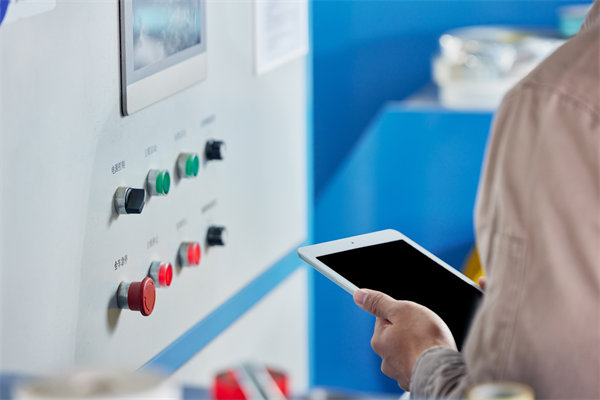 面對多品種小批量生產(chǎn)，精益生產(chǎn)如何靈活應對挑戰(zhàn)？