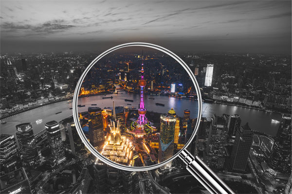 集團(tuán)管控在全球化運(yùn)營中，如何克服地域差異？