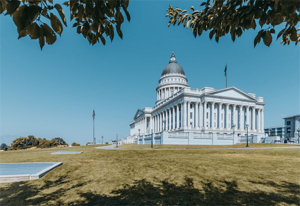 特朗普宣布勝選！國(guó)內(nèi)制造業(yè)何去何從？