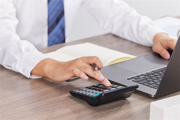 企業(yè)預(yù)算管理，如何精準(zhǔn)預(yù)測(cè)并有效應(yīng)對(duì)市場(chǎng)變化？