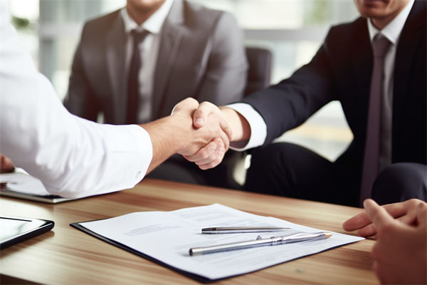 跨國企業(yè)如何管理文化差異以實(shí)現(xiàn)全球戰(zhàn)略協(xié)同？