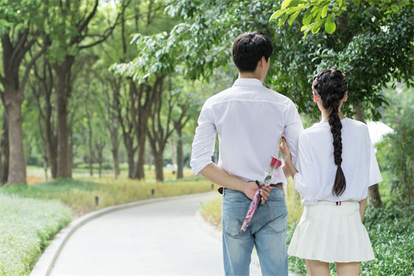 廣東一公司發(fā)錢鼓勵(lì)員工談戀愛，品牌營銷怎么看？