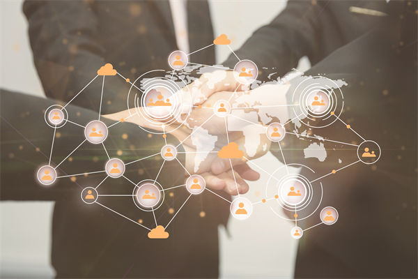 戰(zhàn)略執(zhí)行過程中，如何建立高效溝通與協(xié)作機(jī)制？