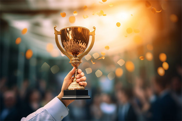 薪酬管理中，如何考慮員工個(gè)人發(fā)展，實(shí)現(xiàn)長(zhǎng)期激勵(lì)？