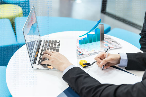 大數(shù)據(jù)與AI如何助力企業(yè)實現(xiàn)精準(zhǔn)預(yù)算分析與預(yù)測？