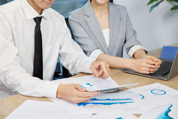 如何利用薪酬績效激勵(lì)，促進(jìn)跨部門合作與協(xié)調(diào)？