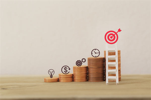 如何制定公平合理的薪酬體系來吸引和留住人才？