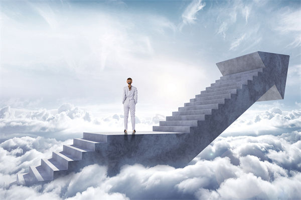 在年度經(jīng)營(yíng)計(jì)劃中，如何設(shè)定既實(shí)際又挑戰(zhàn)性的目標(biāo)？