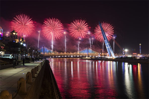 跨年夜賣氣球一晚掙了1個(gè)月工資，對(duì)薪酬管理的啟示