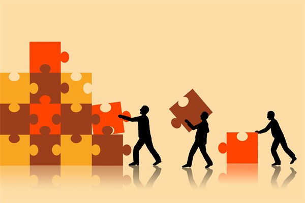 如何構(gòu)建跨部門協(xié)作機(jī)制，確保戰(zhàn)略規(guī)劃的順利實(shí)施？