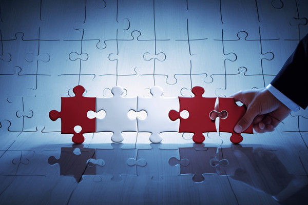 傳統(tǒng)管理失效，管理咨詢?cè)鯓訋?lái)顛覆式變革策略？