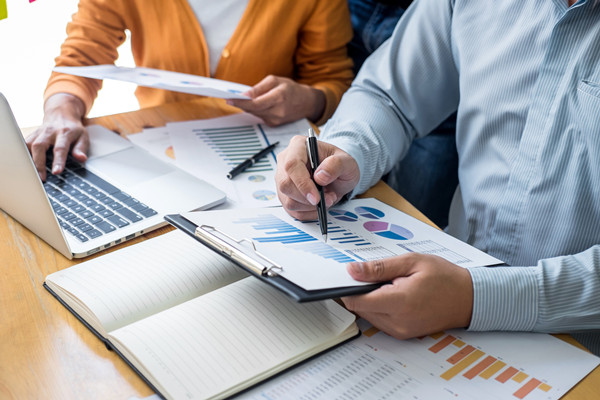 如何通過(guò)創(chuàng)新策略提升品牌影響力和市場(chǎng)占有率？