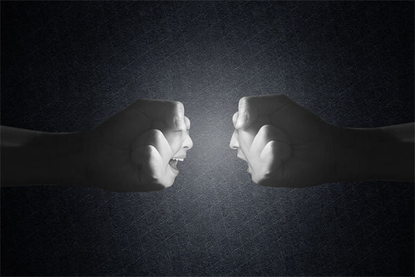 內(nèi)部矛盾重重，管理咨詢?nèi)绾沃χ亟ê椭C高效組織？