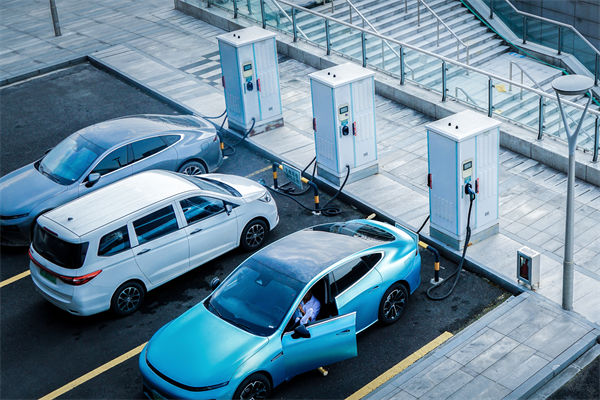 市場競爭激烈如戰(zhàn)場，年度經(jīng)營計(jì)劃助你搶占制勝高地