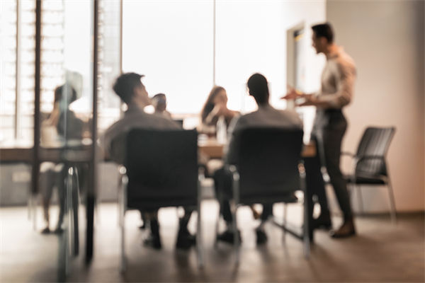 市場(chǎng)競(jìng)爭(zhēng)激烈如戰(zhàn)場(chǎng)，年度經(jīng)營計(jì)劃助你搶占制勝高地