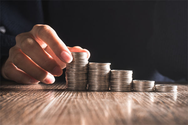 薪酬績效分析：多家大行下調(diào)存款利率，1年期下破1%