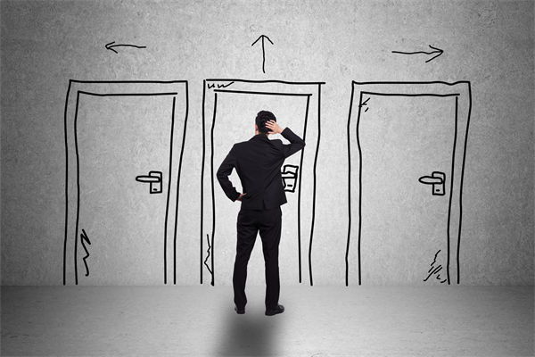 戰(zhàn)略迷茫不知前路，管理咨詢(xún)?cè)鯓泳珳?zhǔn)定位指引方向？