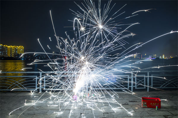 精益生產(chǎn)分析：湖南一花炮廠爆炸，現(xiàn)場升起蘑菇云