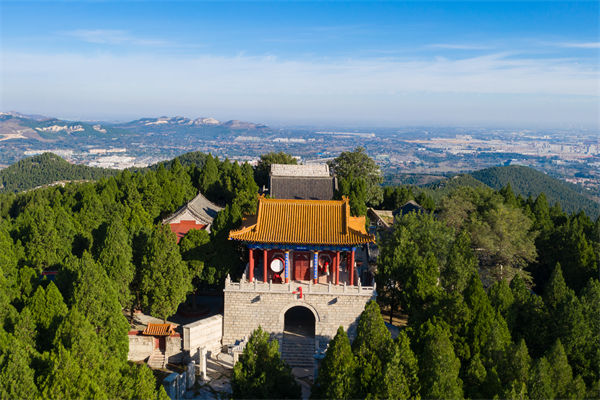 濰坊企業(yè)年度計劃總變卦執(zhí)行失效，濰坊年度經(jīng)營計劃咨詢公司如何校準(zhǔn)動態(tài)機制？