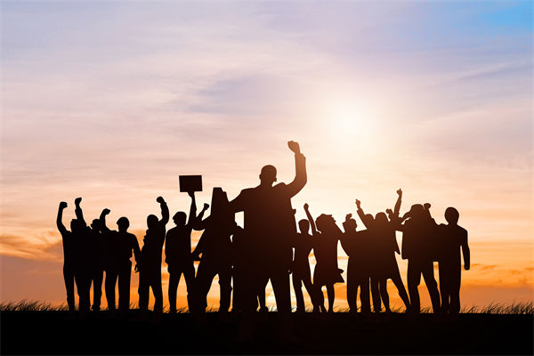 企業(yè)文化分析：今天禁止加班，日本開始反內(nèi)卷實(shí)驗(yàn)