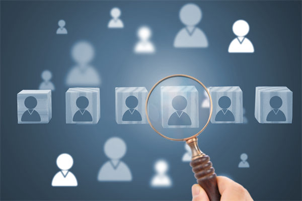 招聘成本節(jié)節(jié)攀升，人力資源管理如何精準(zhǔn)鎖定人才？