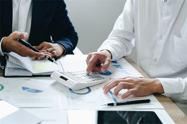 暑期檔電影票房破115億，預(yù)算管理咨詢怎么看？